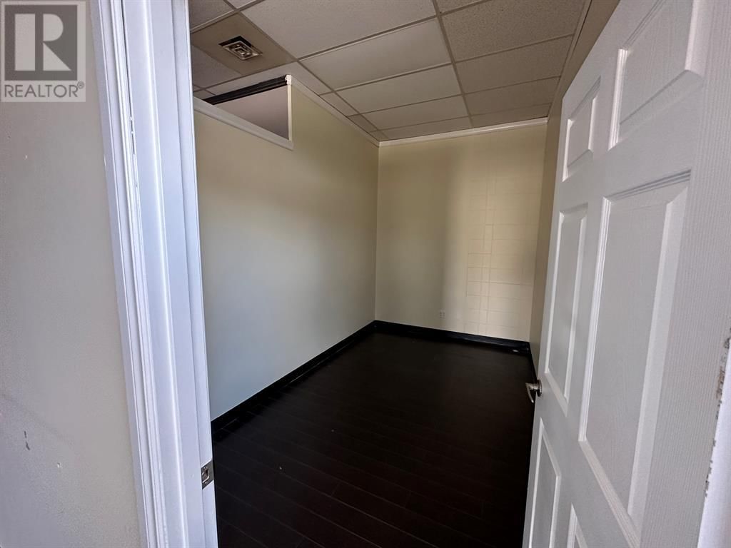 Image #1 of Business for Sale at 5101 49 Avenue, Ponoka, Alberta