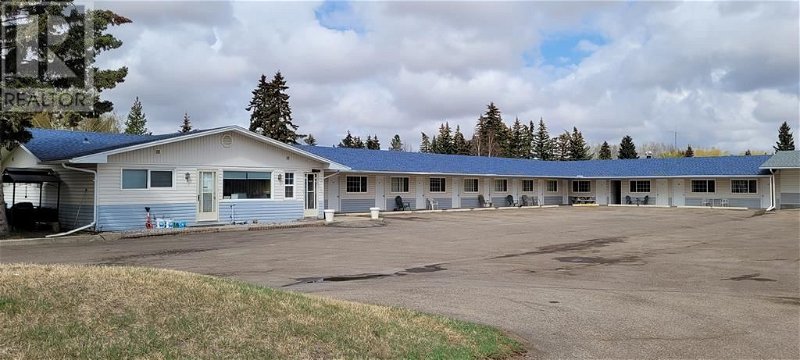 Image #1 of Business for Sale at 1204 2 Street N, Three Hills, Alberta