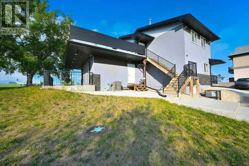Image #1 of Restaurant for Sale at 7003 Ogden Road Se, Calgary, Alberta