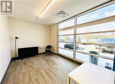 Image #1 of Commercial for Sale at 1050 220 Manning Road Ne, Calgary, Alberta