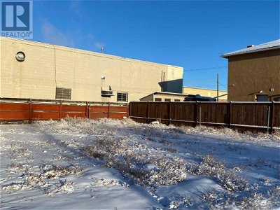 Image #1 of Commercial for Sale at 1074 Factory Street Se, Medicine Hat, Alberta