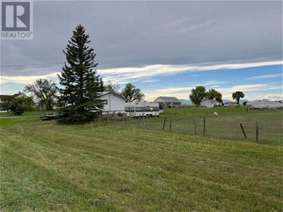 Image #1 of Commercial for Sale at 7 Main Avenue S, Glenwood, Alberta