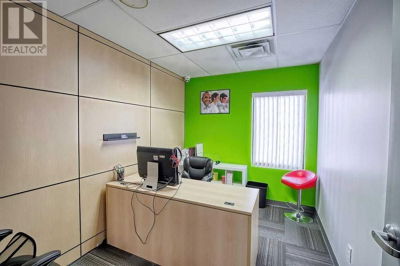 Commercial for Rent in Ontario