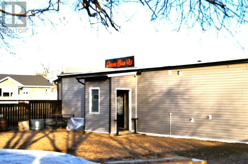 Image #1 of Restaurant for Sale at 113 5 Avenue E, Bow Island, Alberta