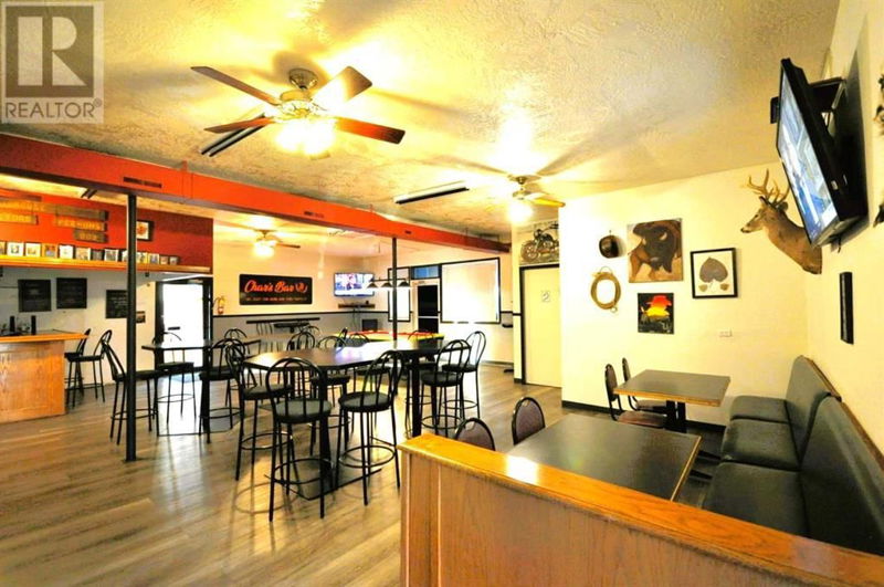 Image #1 of Restaurant for Sale at 113 5 Avenue E, Bow Island, Alberta