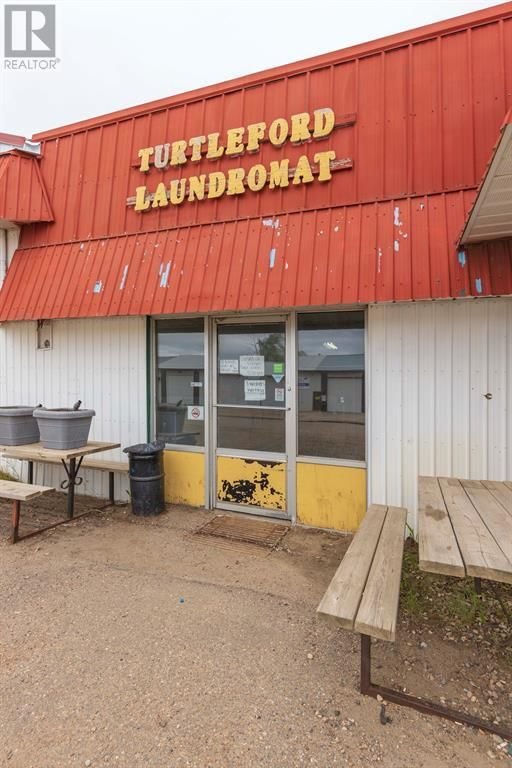 Image #1 of Restaurant for Sale at 315 Railway Avenue, Turtleford, Saskatchewan