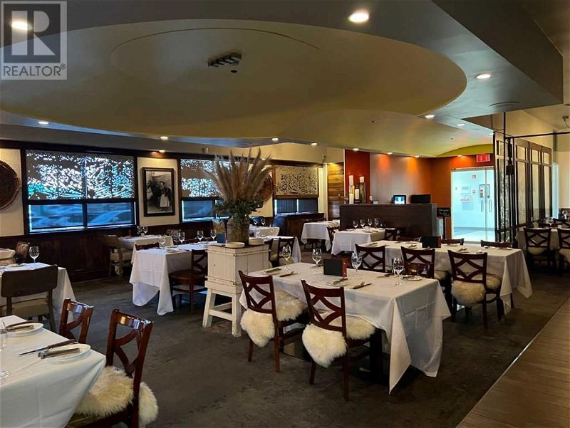 Image #1 of Restaurant for Sale at 100 5920 Macleod Trail Sw, Calgary, Alberta