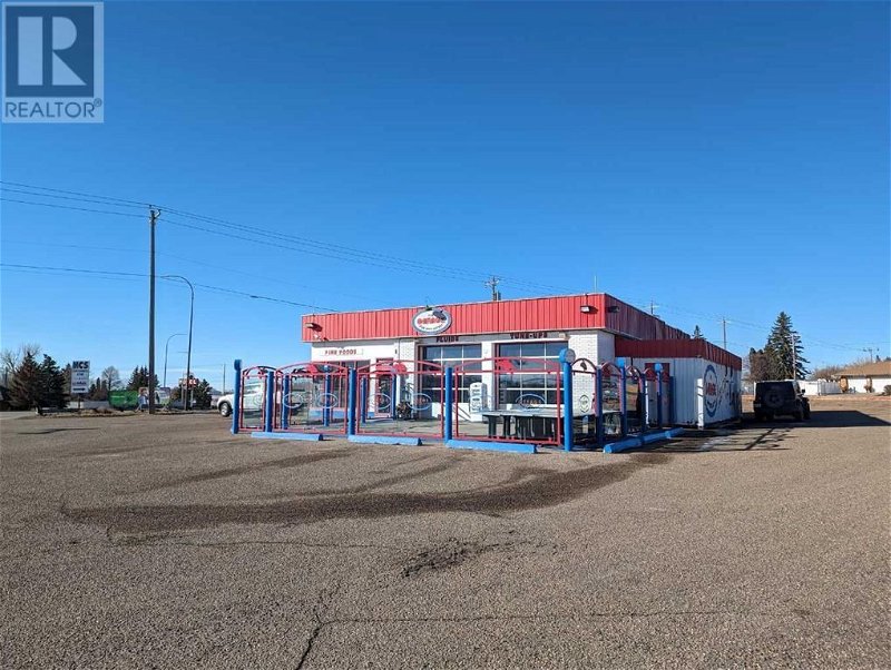 Image #1 of Restaurant for Sale at 710 Gershaw Drive Sw, Medicine Hat, Alberta