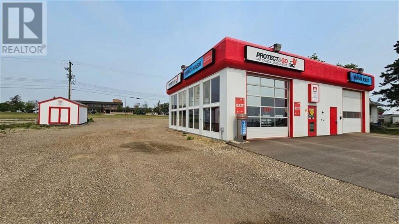 Image #1 of Business for Sale at 10820 101 Avenue, Fairview, Alberta