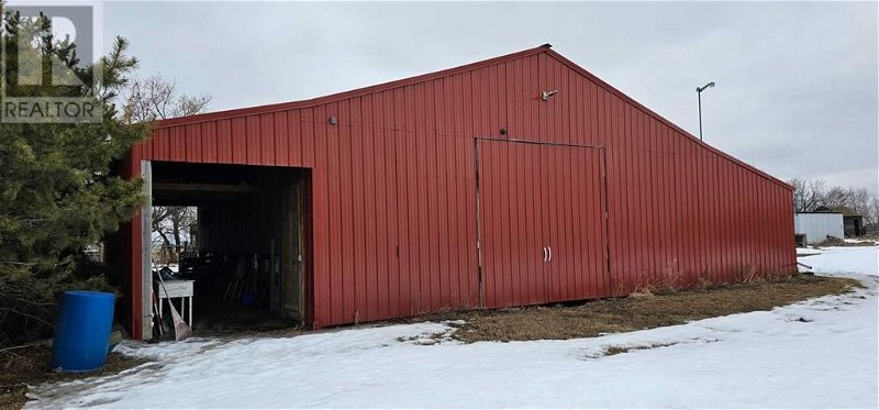 Image #1 of Business for Sale at 13206 Township Road 370, Paintearth, Alberta