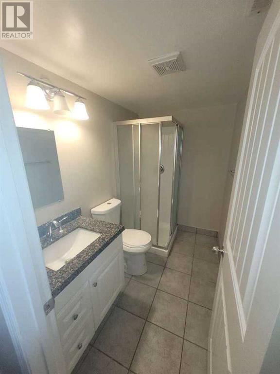 4415 48 AVENUE Image 16