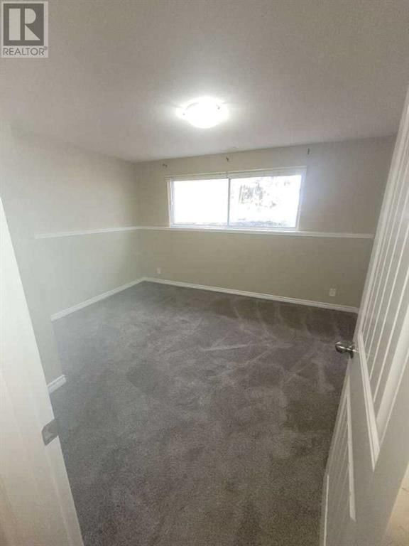 4415 48 AVENUE Image 17