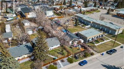 Image #1 of Commercial for Sale at 6516 35 Avenue Nw, Calgary, Alberta