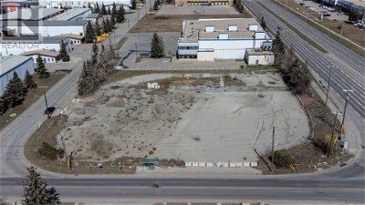 Image #1 of Commercial for Sale at 5210 76 Avenue Se, Calgary, Alberta