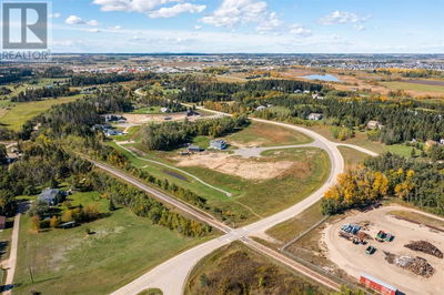 Image #1 of Commercial for Sale at 148 27111 597 Highway, Lacombe, Alberta