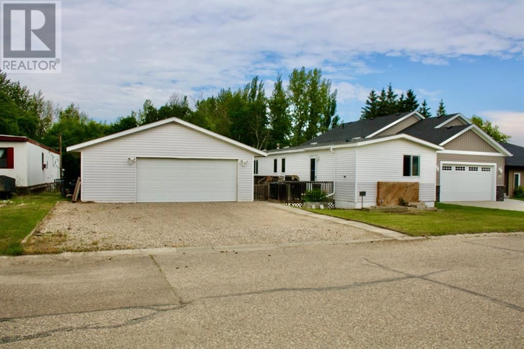 112 1st Avenue East Neilburg, Saskatchewan