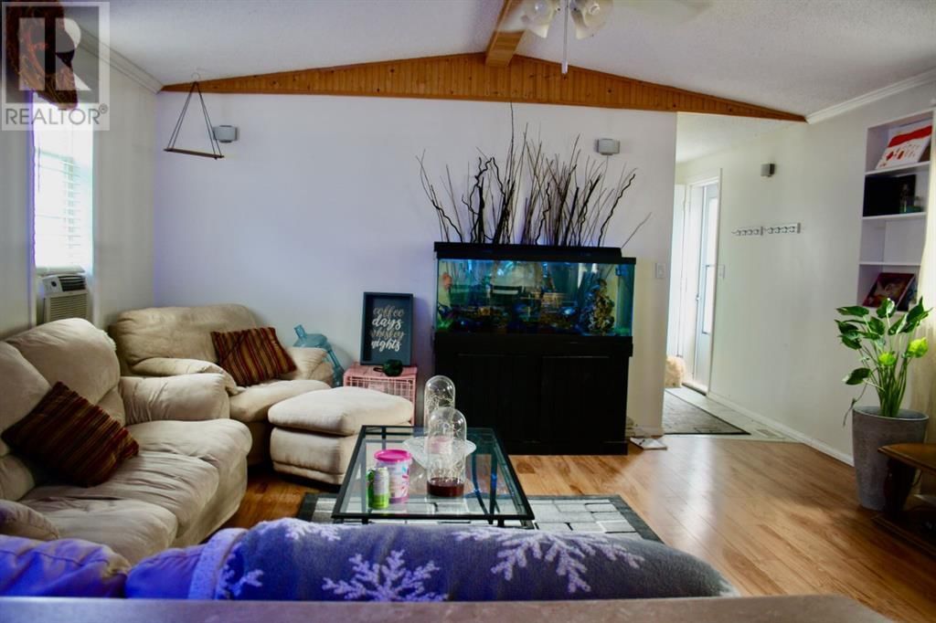 112 1st Avenue East Neilburg, Saskatchewan