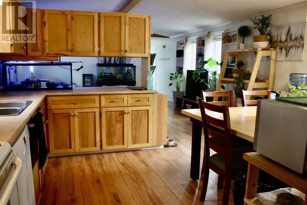 112 1st Avenue East Neilburg, Saskatchewan
