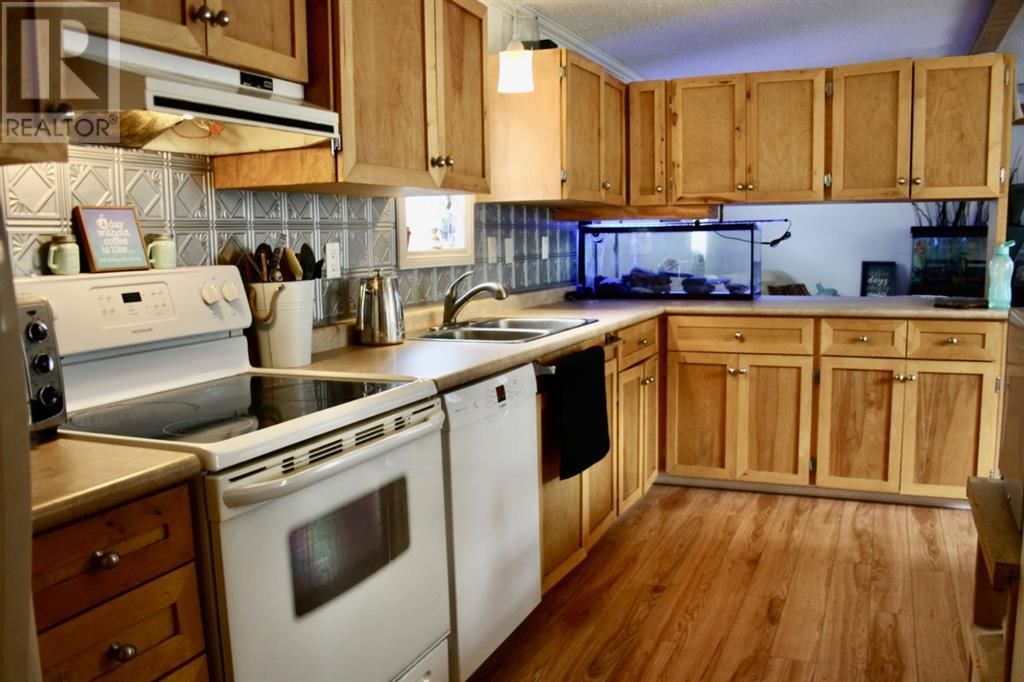 112 1st Avenue East Neilburg, Saskatchewan