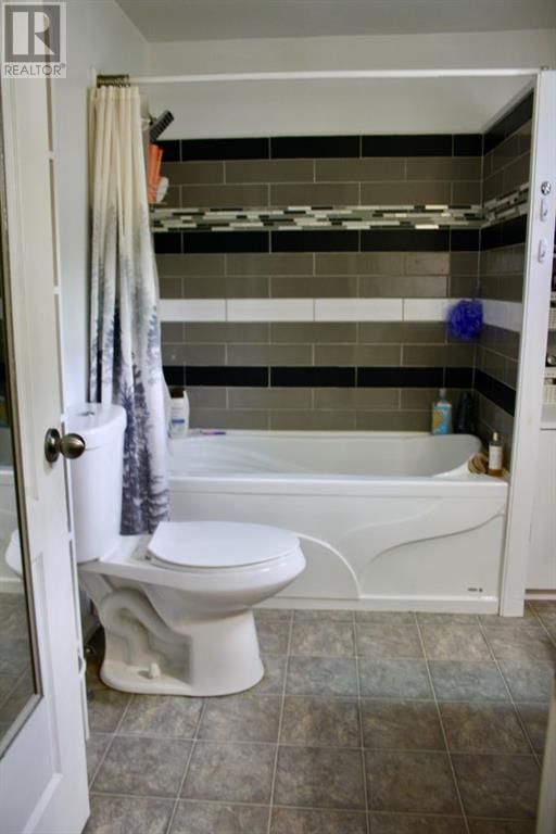 112 1st Avenue East Neilburg, Saskatchewan