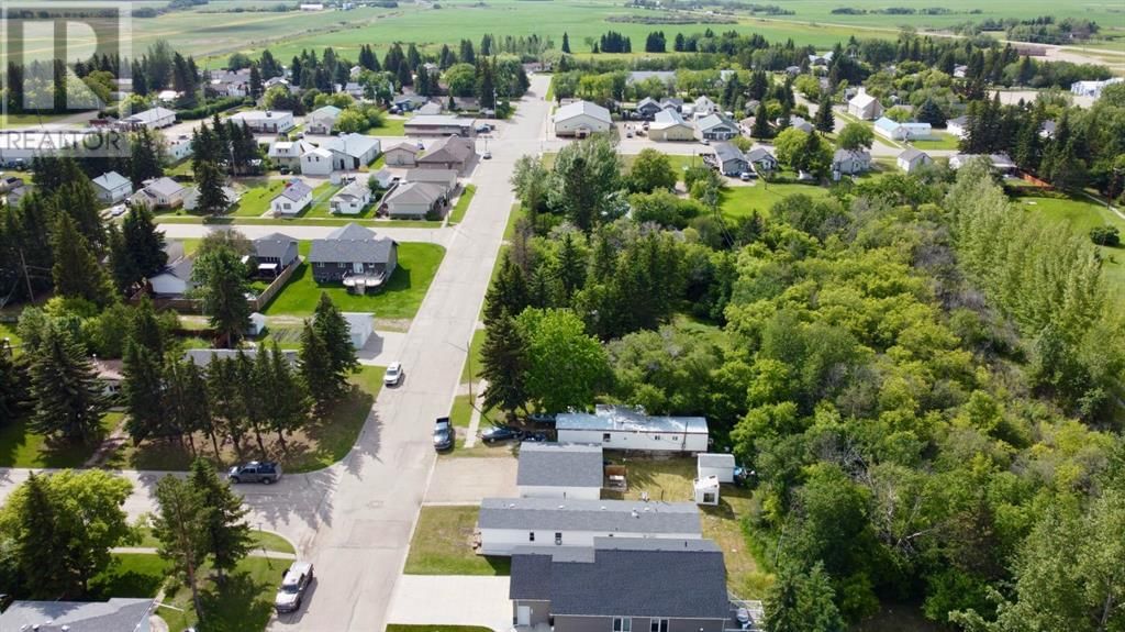 112 1st Avenue East Neilburg, Saskatchewan