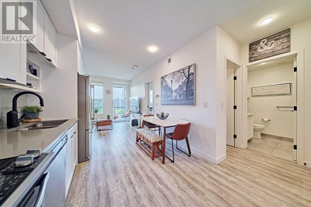 4138 University Avenue property photo