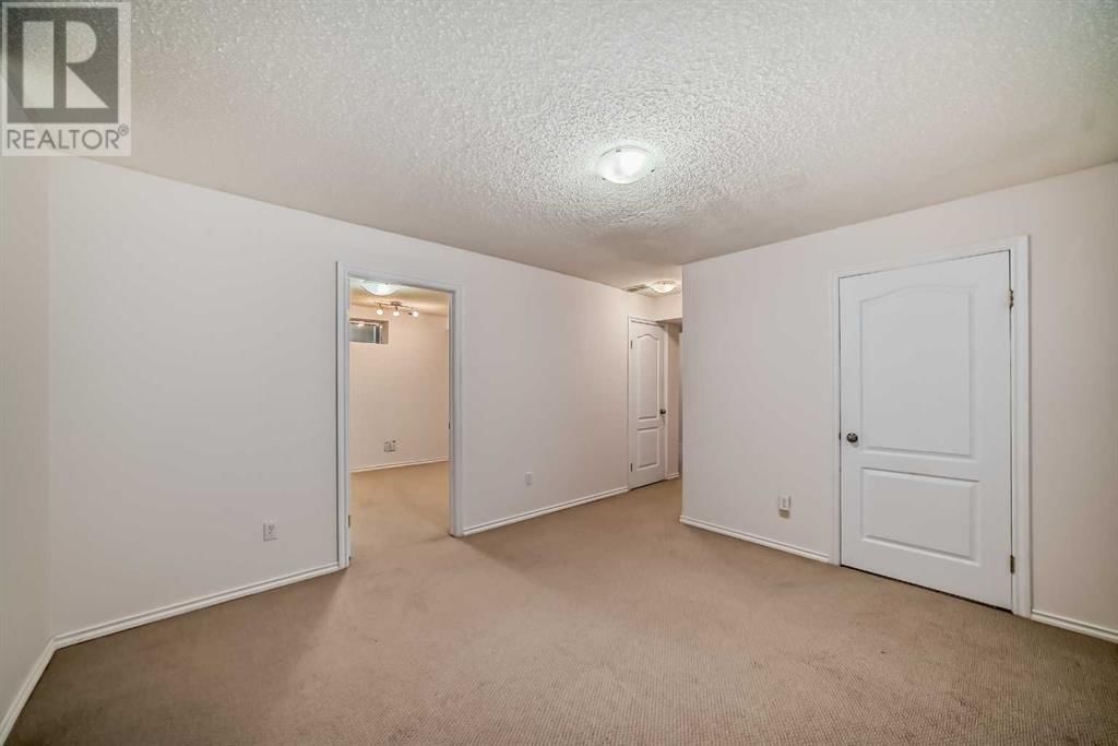 62 Royal Birch Gardens NW Image 31