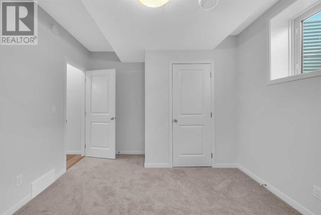 160 Setonstone Manor SE Image 32