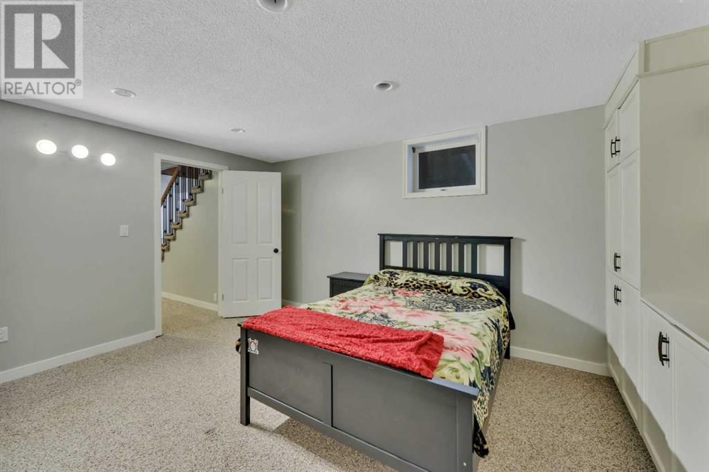 9 CRONQUIST CLOSE Image 27