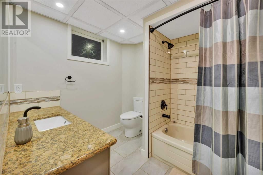 9 CRONQUIST CLOSE Image 30