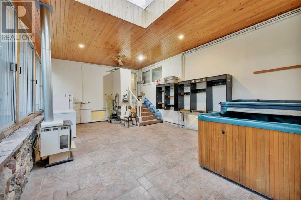 9 CRONQUIST CLOSE Image 32