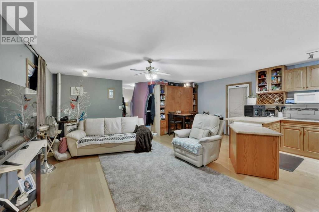 9 CRONQUIST CLOSE Image 35