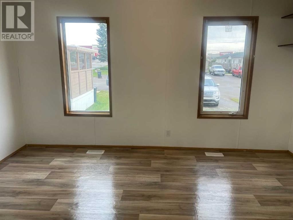 7802 97 Avenue Peace River, Alberta