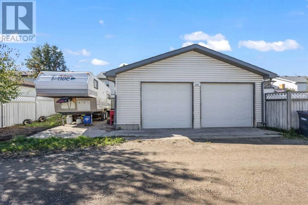 337 Strathford Boulevard Image 29