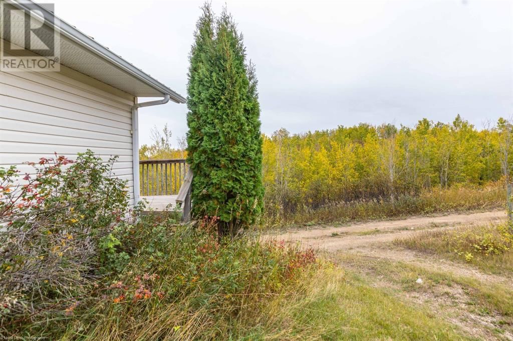 0 52404 RGE RD 3262 Image 41
