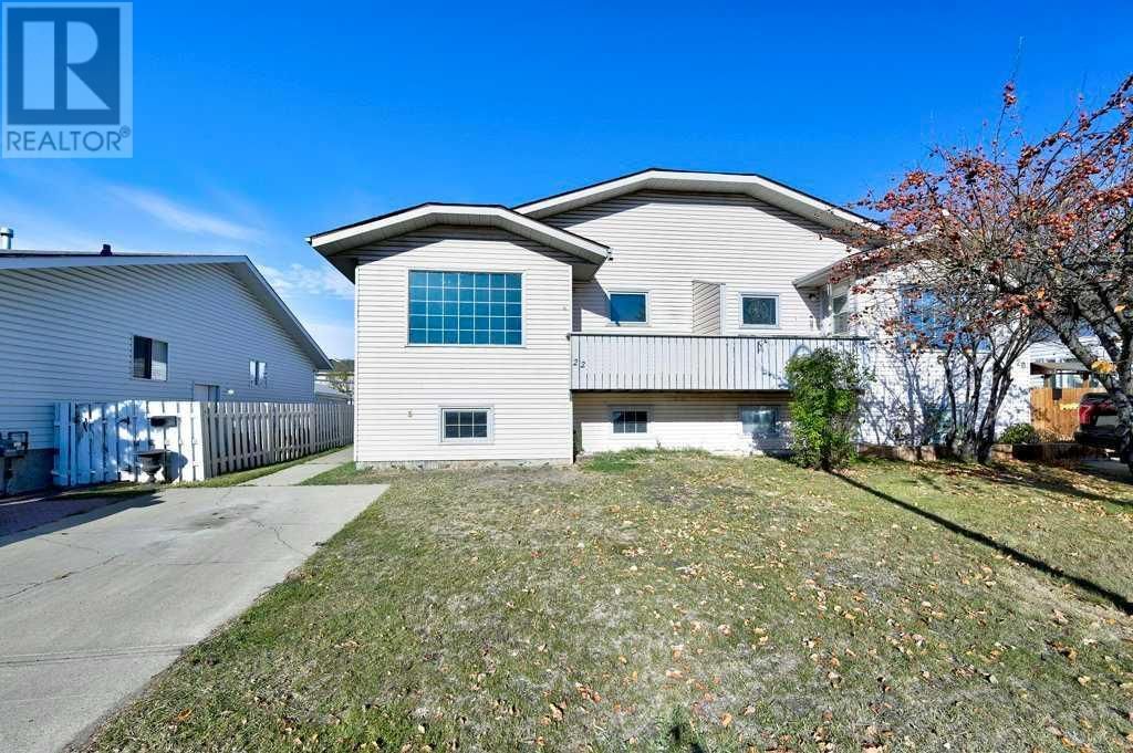 22 Dixon Crescent Image 1