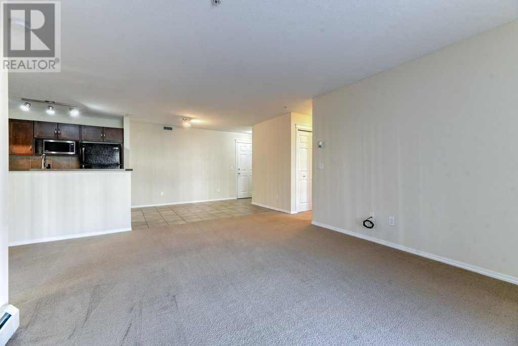 4204 115 Prestwick Villas SE Image 8