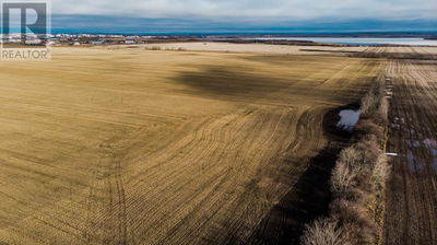 Image #1 of Commercial for Sale at 9300 69 Avenue, Clairmont, Alberta