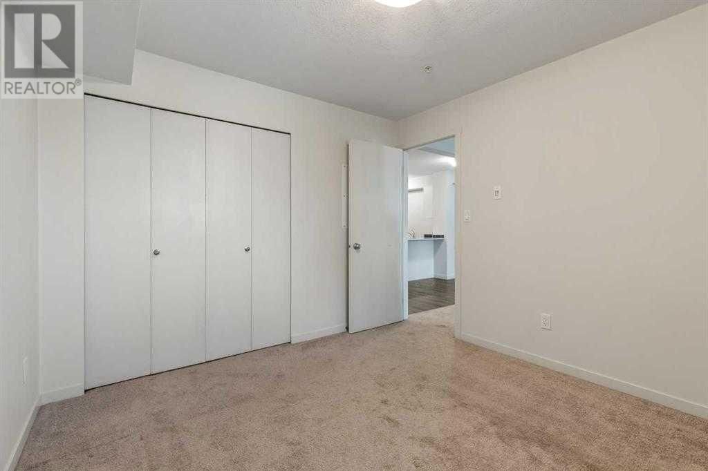 4207 181 Skyview Ranch Manor NE Image 17