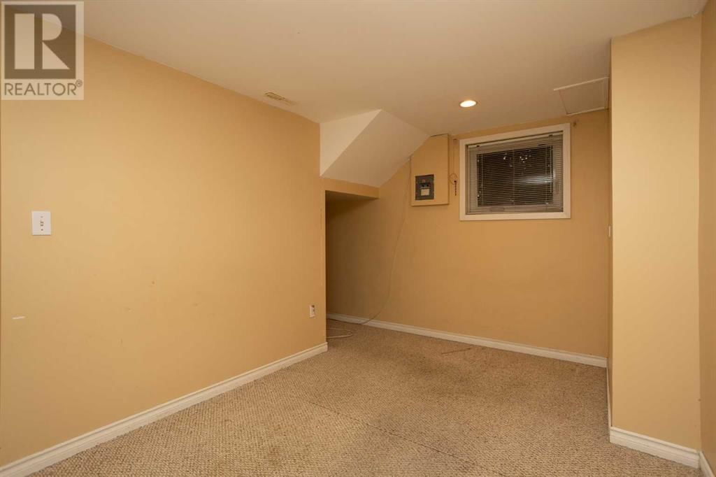 3537 Spruce Drive Image 28