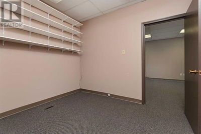 Image #1 of Commercial for Sale at 206 5009 48 Street, Lloydminster, Alberta