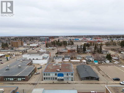 Image #1 of Commercial for Sale at 206 5009 48 Street, Lloydminster, Alberta