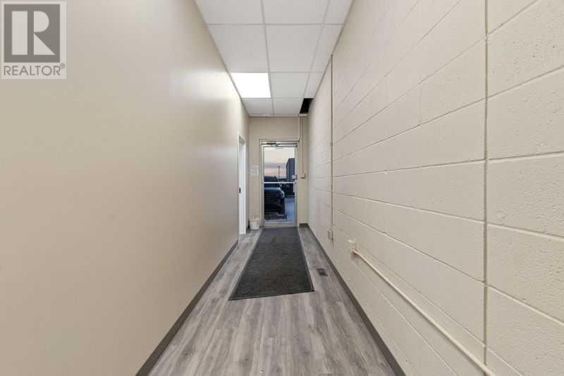 4912 52 AVENUE Image 2