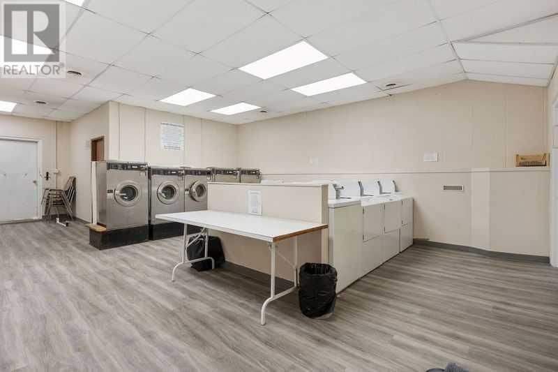 4912 52 AVENUE Image 8