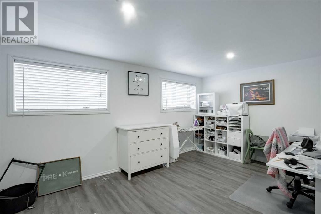 11513 103 STREET Image 16
