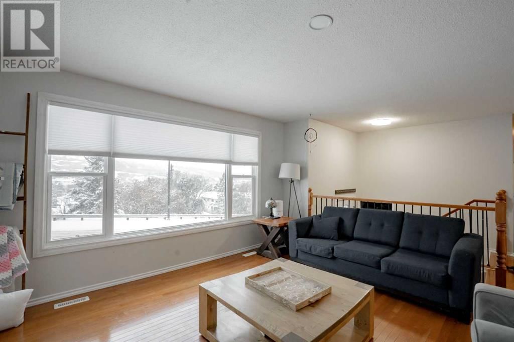 11513 103 STREET Image 8