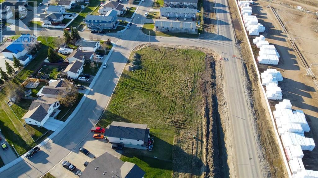9402 93 STREET Image 4