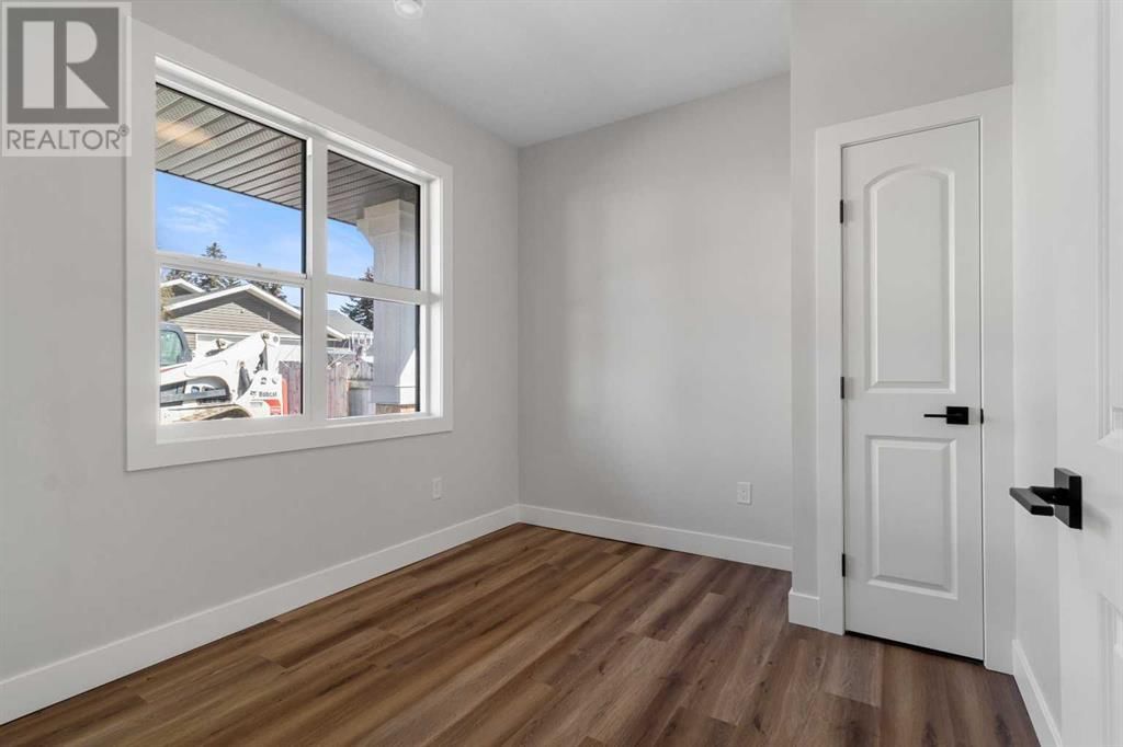 5418 49 AVENUE Image 14