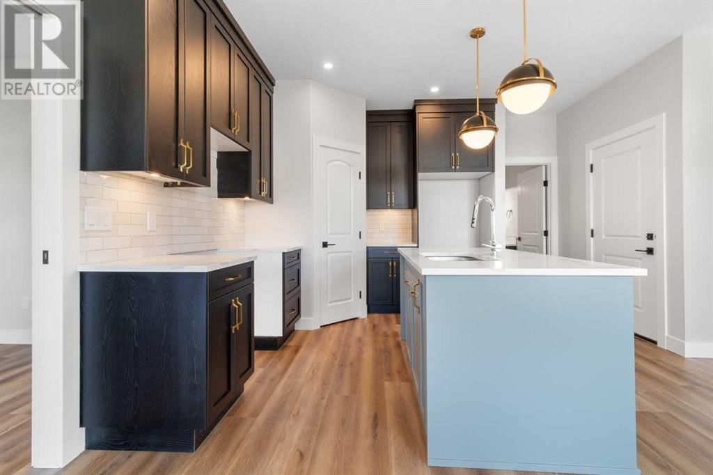 5418 49 AVENUE Image 4