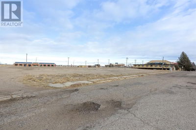 Image #1 of Commercial for Sale at 1002 8 Street Sw, Medicine Hat, Alberta